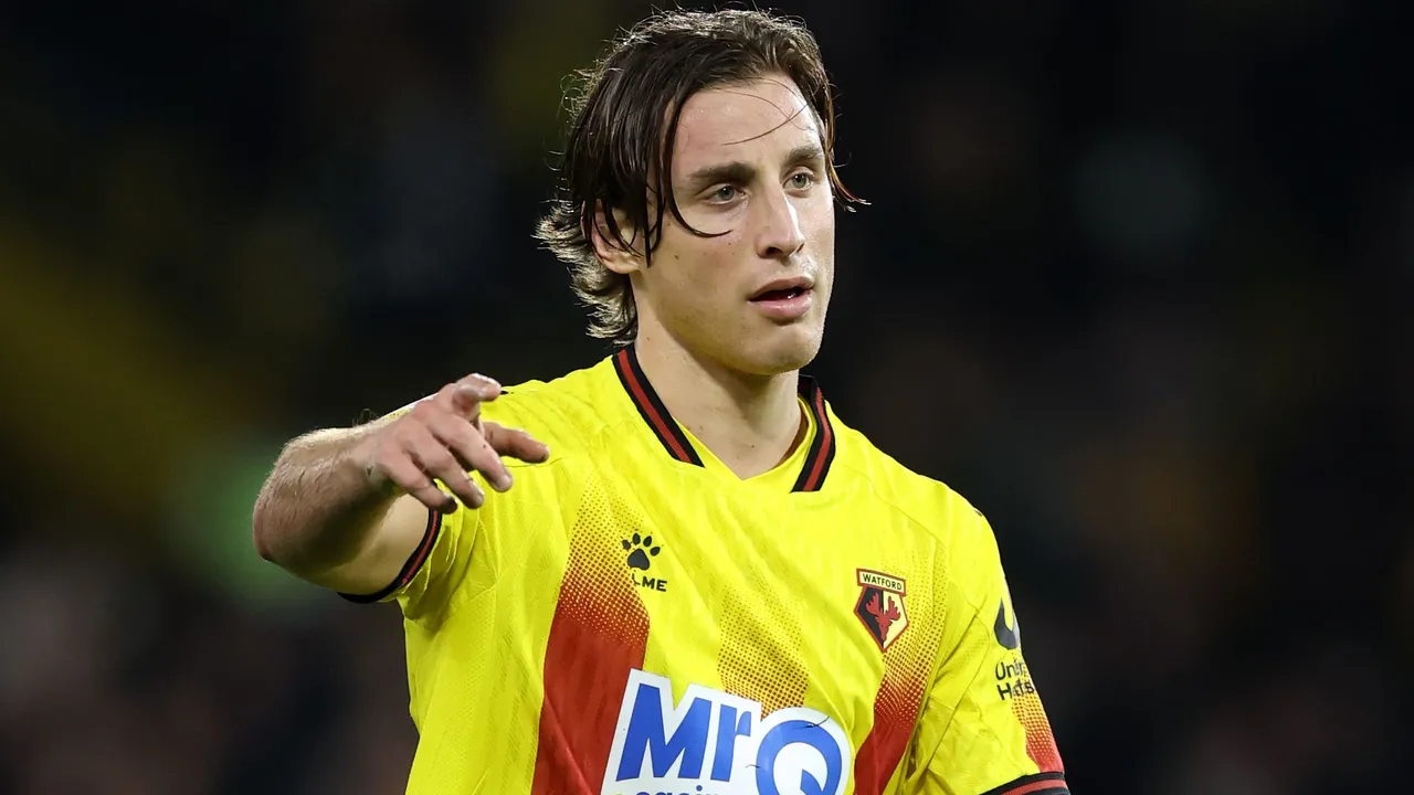 بوف يهز شباك المنافسين للمرة الأولى منذ عودته إلى صفوف واتفورد